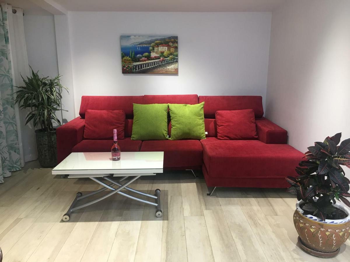 Apartment With Private Patio Fuengirola Extérieur photo