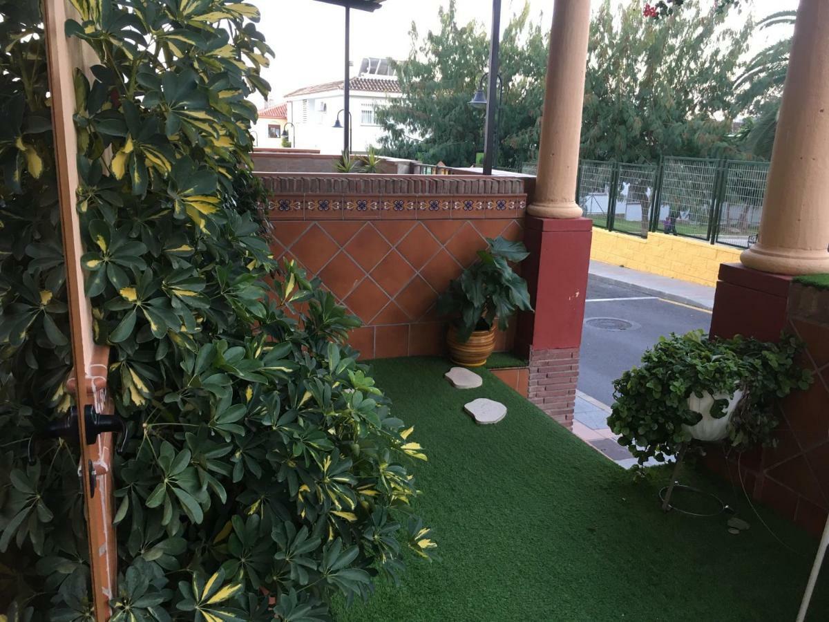 Apartment With Private Patio Fuengirola Extérieur photo
