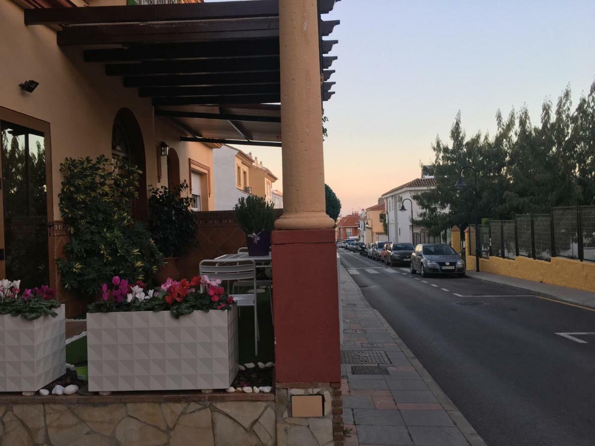 Apartment With Private Patio Fuengirola Extérieur photo